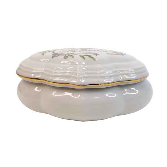 Vintage Avon Music Box Memories are for Sharing Trinket Jewelry Ring Coin 1983 - Picture 5 of 10